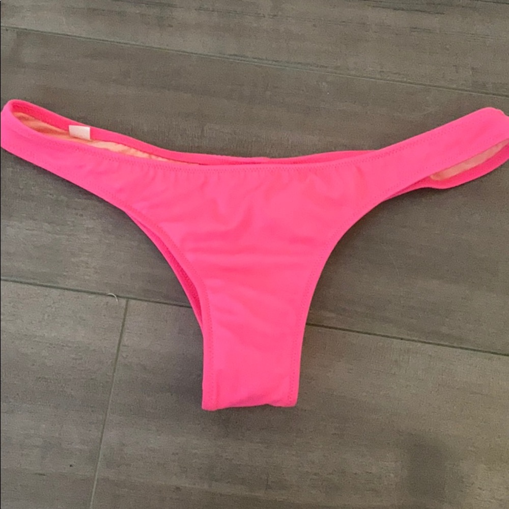 Bikini bottoms